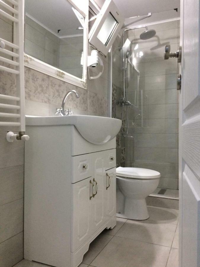 Solaria House Hotel Navodari Bagian luar foto
